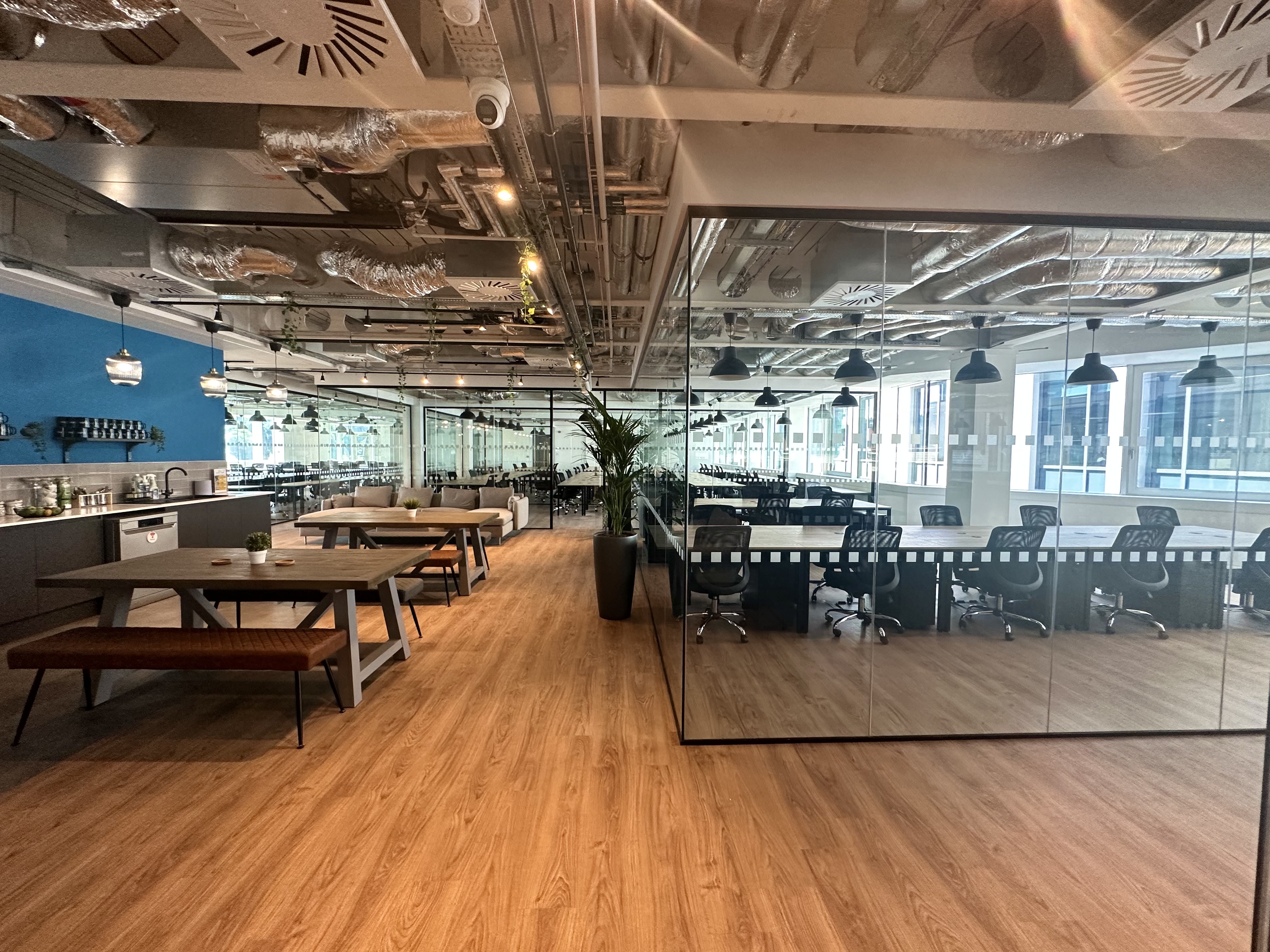 Cubo Edinburgh workspace — photo 3